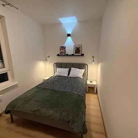 Przepiorki Z Ogrodem I Garazem *
